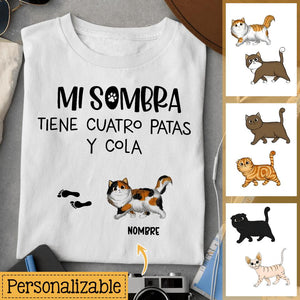 Personalizza magliette per gli amanti dei gatti | Regali personalizzati per gli amanti dei gatti | La mia ombra ha quattro zampe e una coda