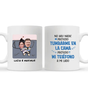 Taza Personalizada Para Pareja | Mirar mi teléfono a mi lado